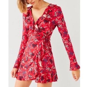 ❤️ Urban Outfitters Women's Red Floral Wrap Mini Dress, Size L, BEAUTIFUL!